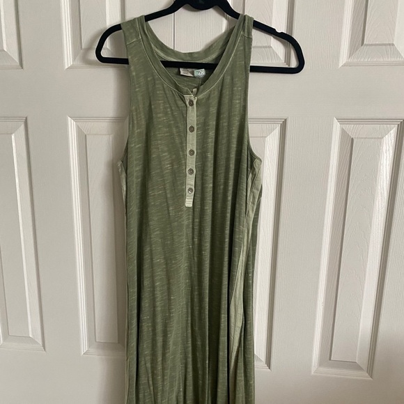NWT olive tank MAXI from ANTHROPOLOGIE- cute deets - Picture 1 of 13